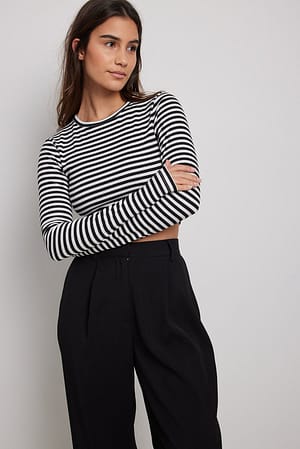 Black/White Cropped Long Sleeved Striped Top