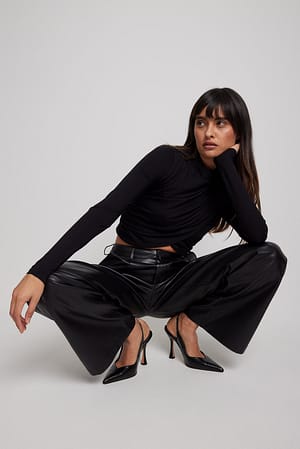 Black Cropped Pleated Top