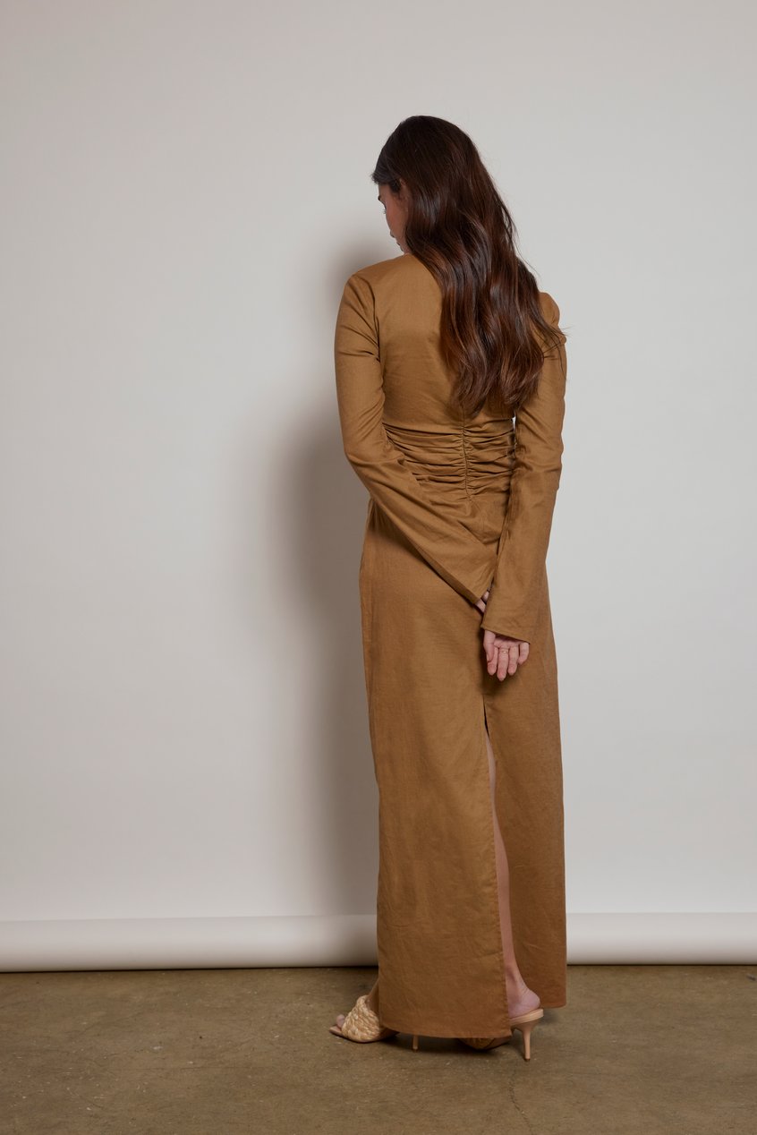 Vestidos Long Sleeve Maxi Dresses | Vestido maxi con detalle cut out lateral - MY18234