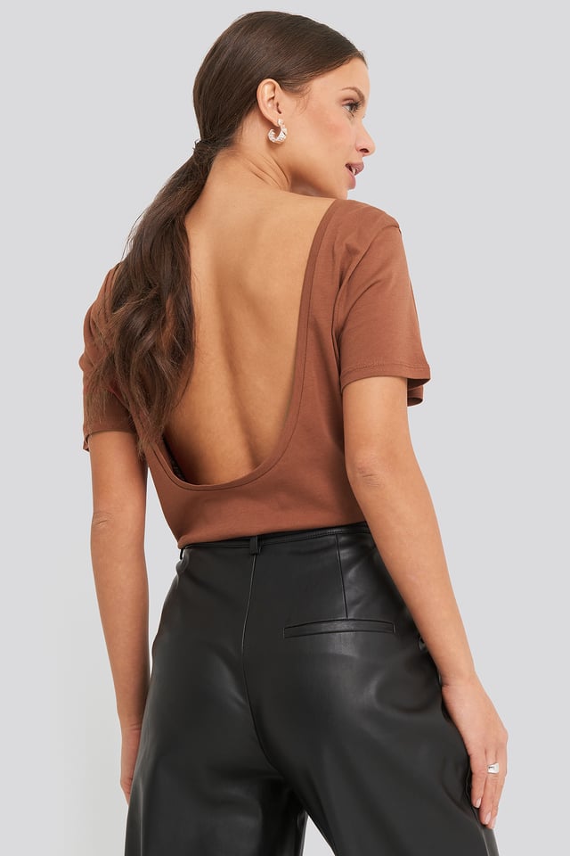 Deep Back Tee Brown