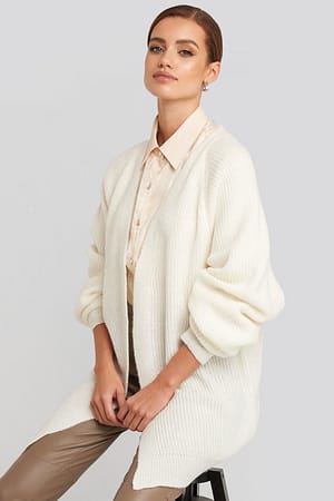 Offwhite Dropped Shoulder Knitted Cardigan