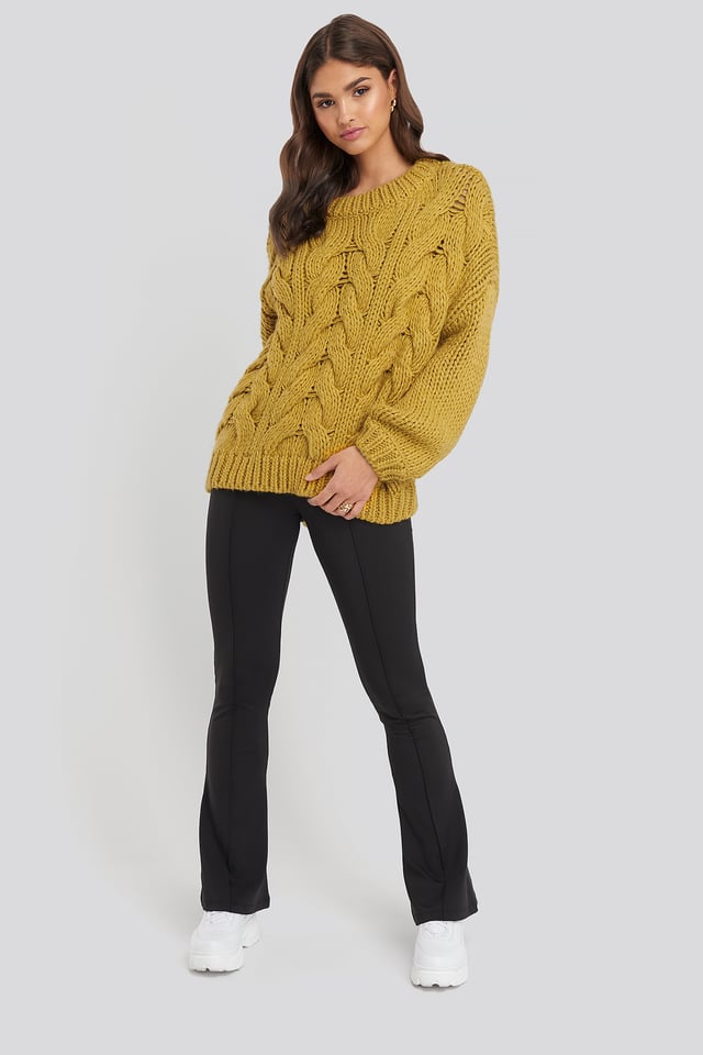 Exposed Seam Flare Leggings Black