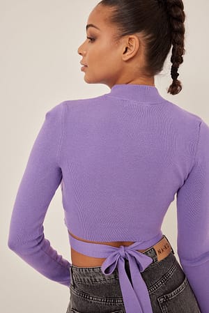 Lilac Finstrikket genser med omslagsdetaljer