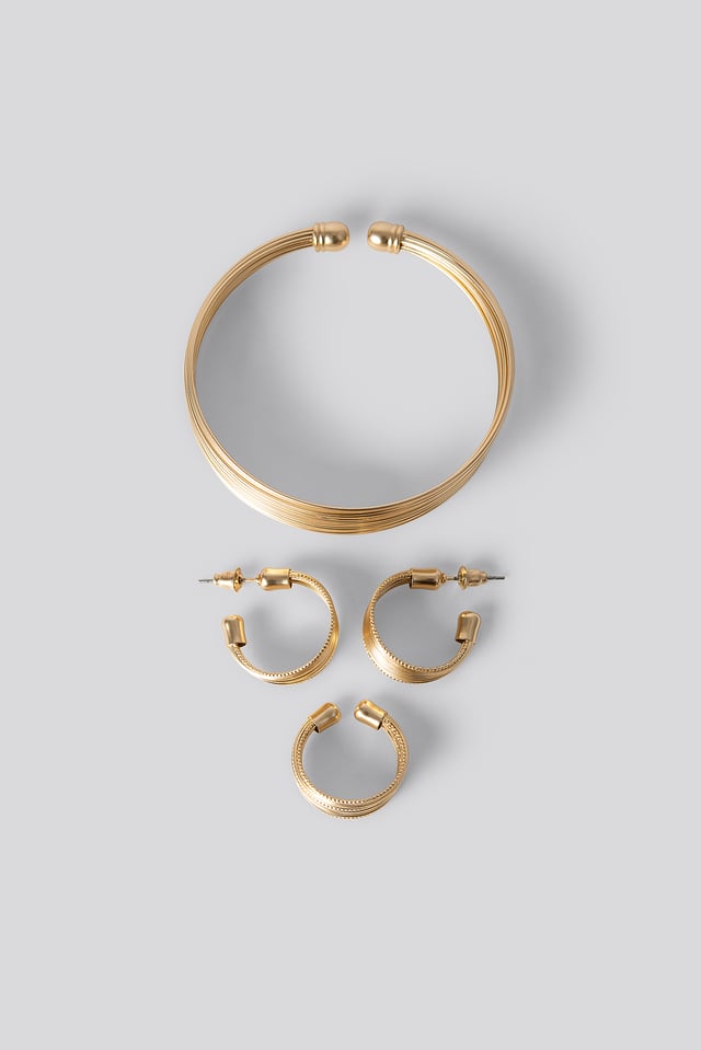 Fine Layered Jewellery Set Gold