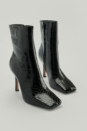 Black Fitted Stiletto Boots