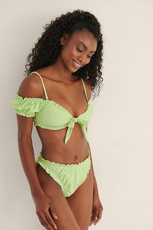 Green Resirkulert bikiniunderdel med rysjedetaljer