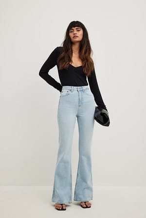 handicap Toneelschrijver Geweldige eik Flared jeans met hoge taille Blauw | NA-KD