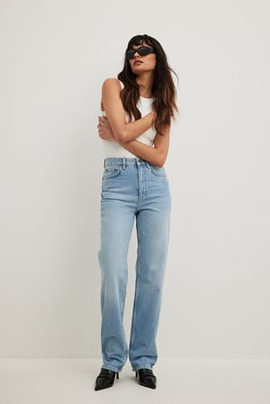 Straight High Waist Jeans Outfit