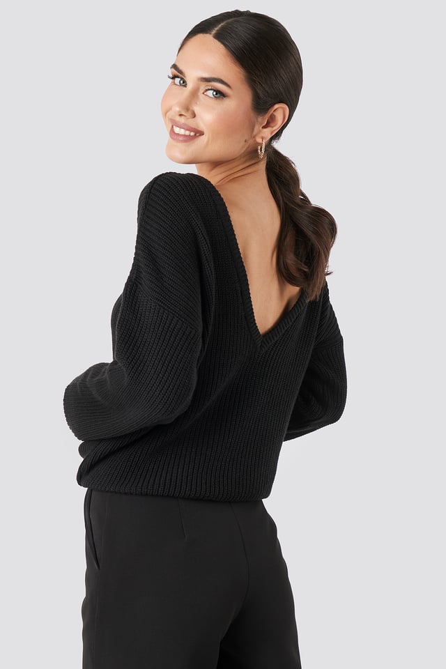 Knitted Deep V-neck Sweater Black