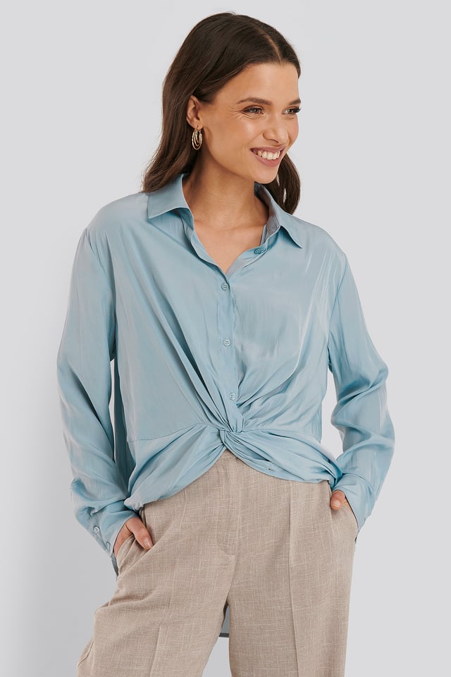 Bluse Med Knytting Foran Dusty Blue