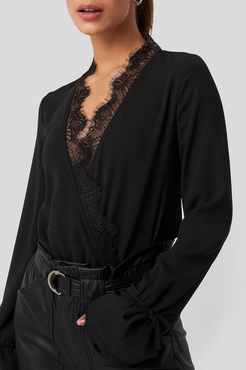 T-shirts | Tops Collection de soirée | Overlap Lace Detail Bodysuit - OZ51737