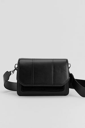 Black Leder-Schultertasche mit Taschen