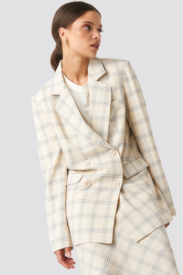 Light Checkered Long Blazer Cream