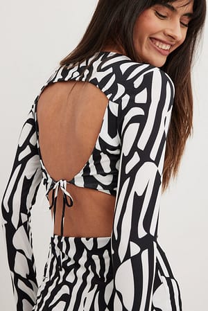 Black/White Print Long Sleeve Cut Out Jersey Top
