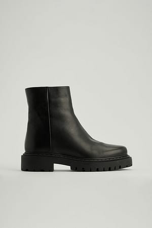 Black Low Shaft Leather Boots