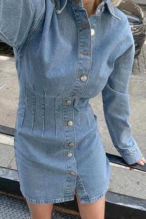 Light Blue Vestido mini em ganga com cintura marcada