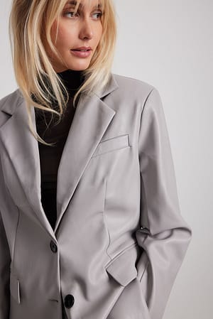 Grey Maxi oversized PU-blazer