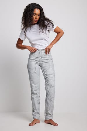 Print Jeans mit schmalem Bein und mittlerer Taille