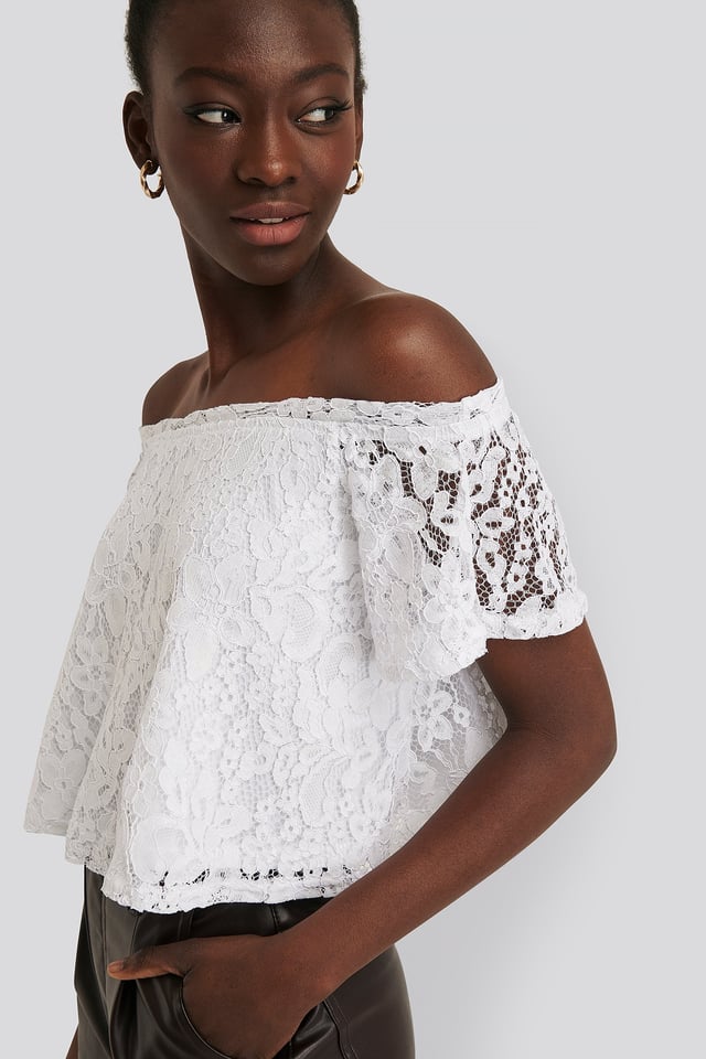 Off Shoulder-Blondetopp White