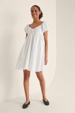 White Off-shoulder mini-jurk