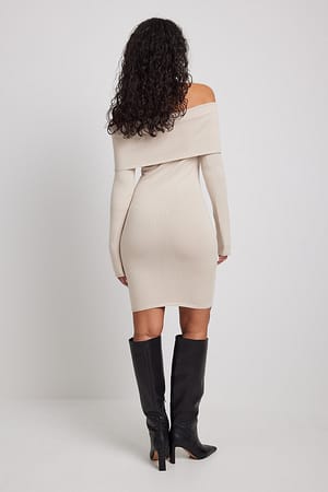 Off Shoulder Mini Dress Beige | NA-KD