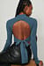 Ripp-Strickpullover mit offenem Rücken