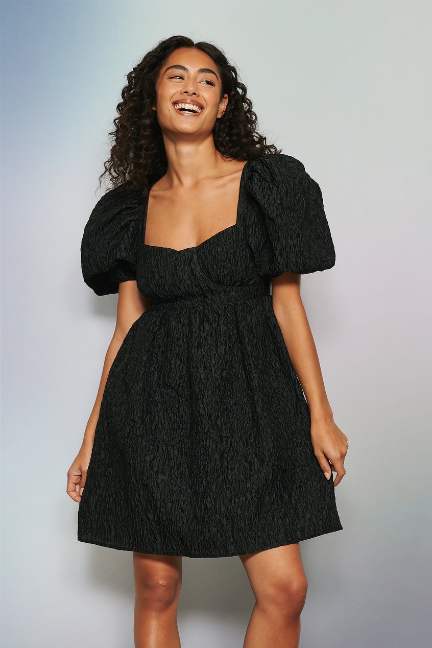 Robes La petite robe noir | Robe structurée à dos ouvert - WO55288