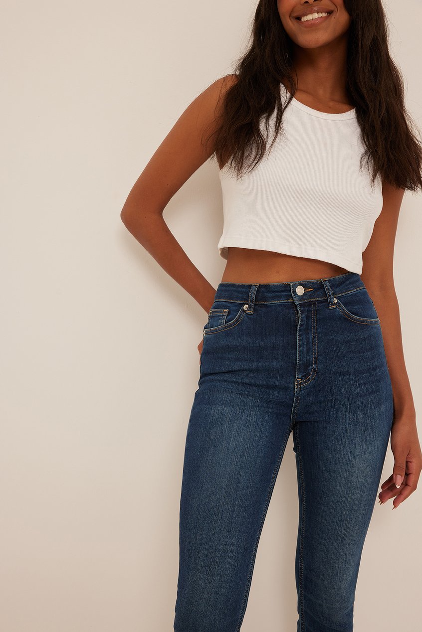 Essentials Skinny Jeans | Organische Skinny Jeans mit hoher Taille und rohem Saum - AF85183