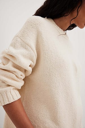 Offwhite Luźny sweter z dzianiny