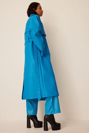 Blue Oversize-Trenchcoat aus PU