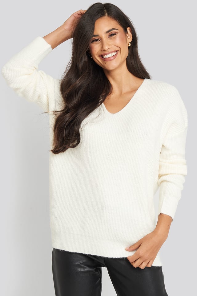 Oversized V Neck Knitted Sweater Offwhite