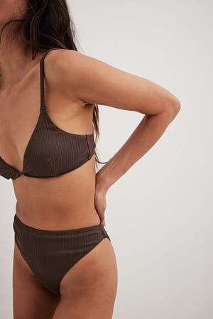 Brown Braguita de bikini de cintura alta plisada