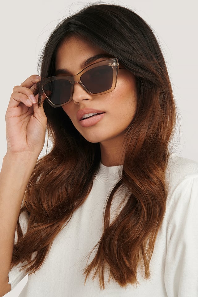 Sharp Square Cateye Sunglasses Black