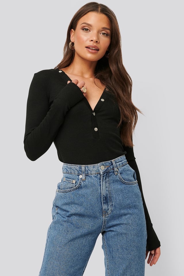 Neuletoppi Painonapeilla Black