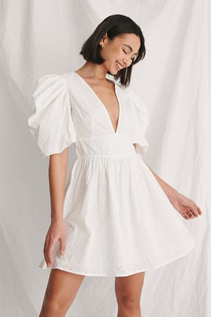 White Sukienka Z Bufiastymi Rękawami