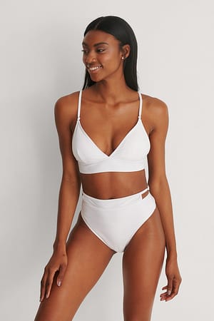 White Recycelter Bikini-Höschen mit Knotendetail
