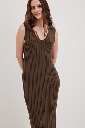 Brown Rib Knitted V-Neck Midi Dress