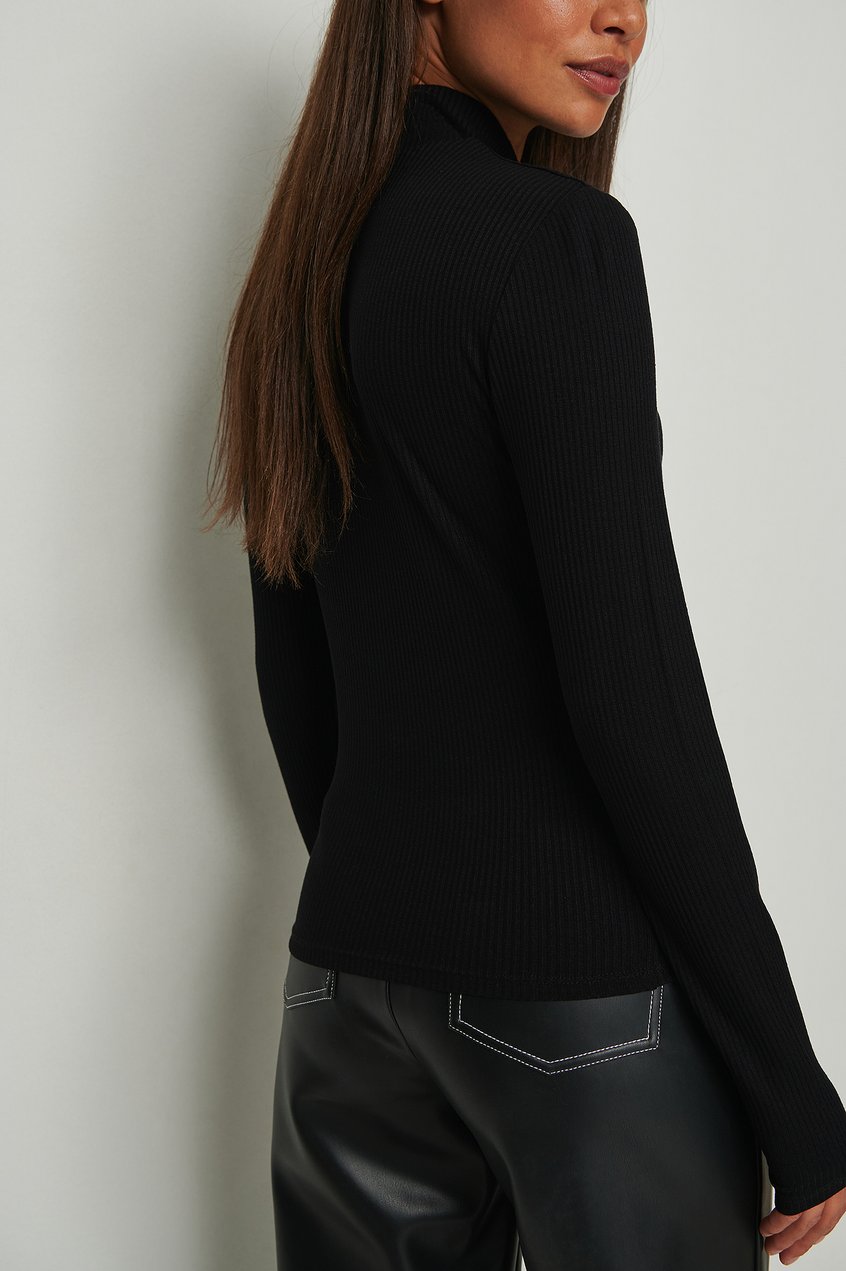 Pullover Oberteile | Gerippter Pullover mit langen Ärmeln und Rollkragen - QG45148