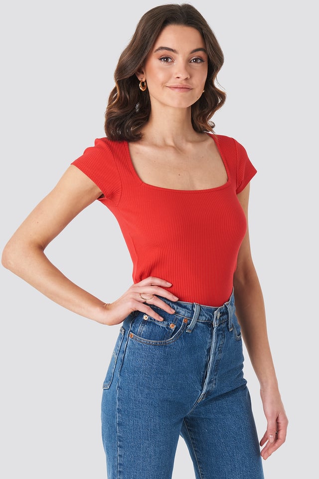 Ribbed Squared Top Red