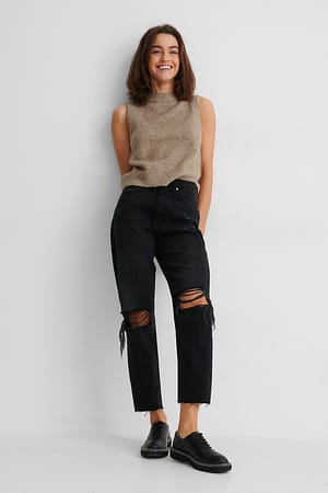 Black Økologiske jeans med hullete knær og høyt liv
