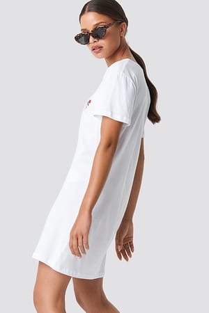 White Rose Embroidery T-shirt Dress
