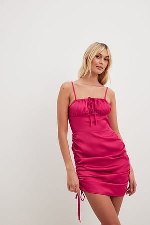 Raspberry Satijnen mini-jurk met trekkoord