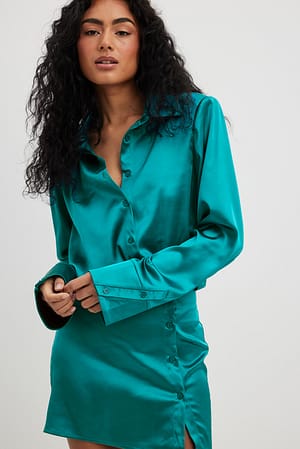 Green/Blue Skjortekjole i satin med lange ærmer