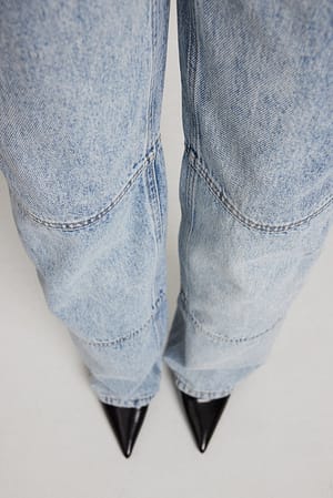 Light Blue Hoch geschnittene, gerade Jeans mit Kontrastnaht