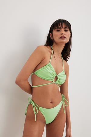 Light Green Slip bikini in materiale lucido con arricciature
