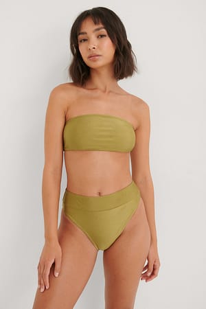 Olive Glänzendes Bikini-Höschen mit hoher Taille