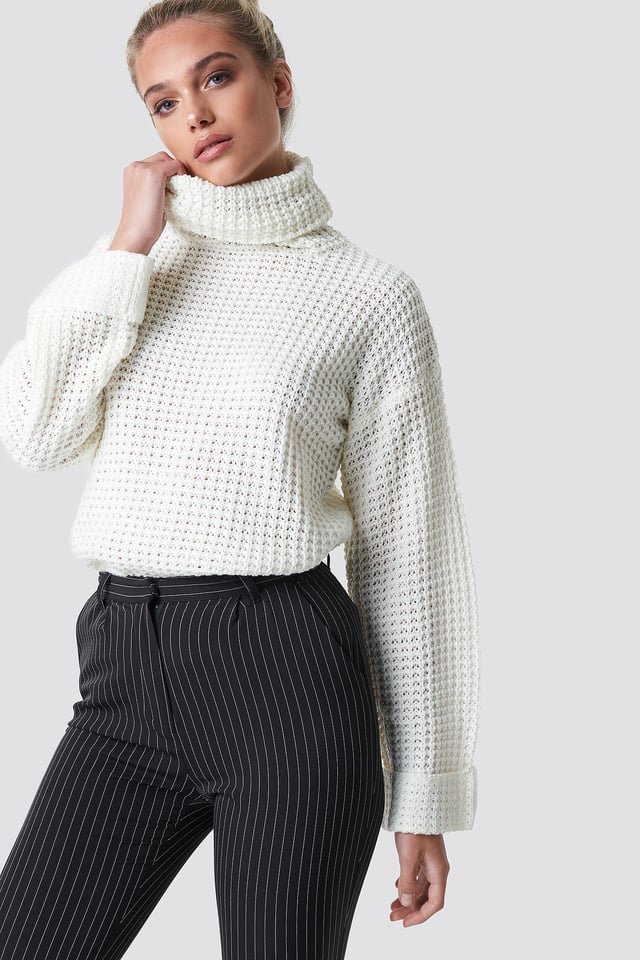 Short Pineapple Knitted Sweater Offwhite