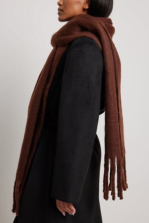Brown Återvunnen mjuk scarf med flätade fransar