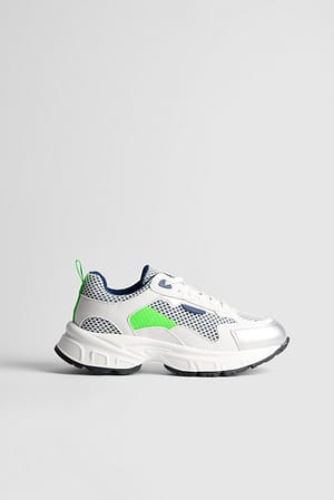 White/Blue Sportiga färgglada sneakers med mesh