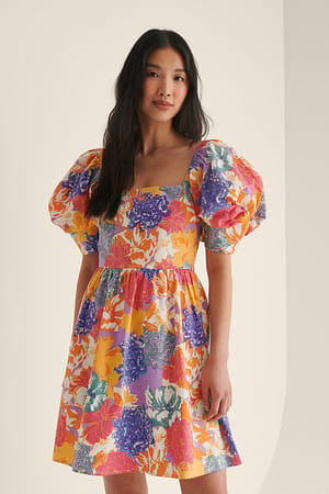 Square Neck Puff Sleeve Dress Flower | NA-KD